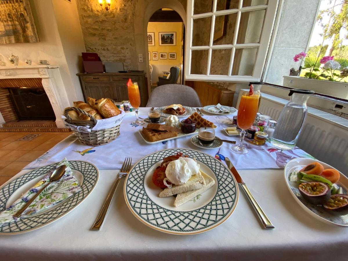 Sans Souci Bed And Breakfast Luxe Heated Pool And Restaurant Luzillé Kültér fotó