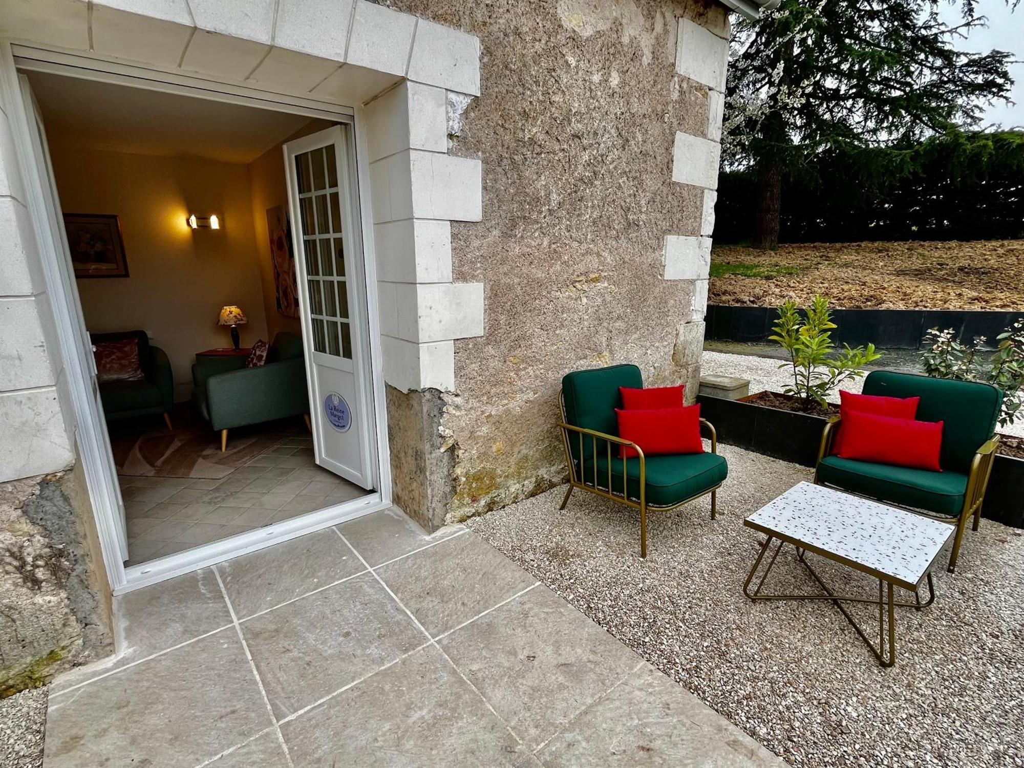 Sans Souci Bed And Breakfast Luxe Heated Pool And Restaurant Luzillé Kültér fotó