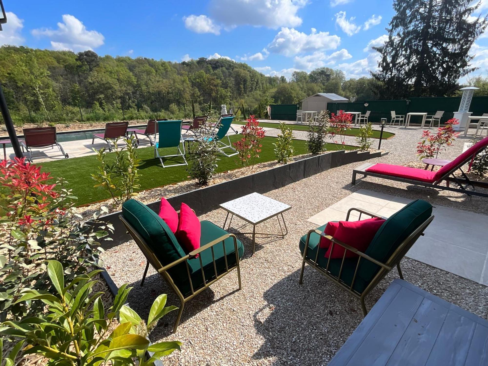 Sans Souci Bed And Breakfast Luxe Heated Pool And Restaurant Luzillé Kültér fotó