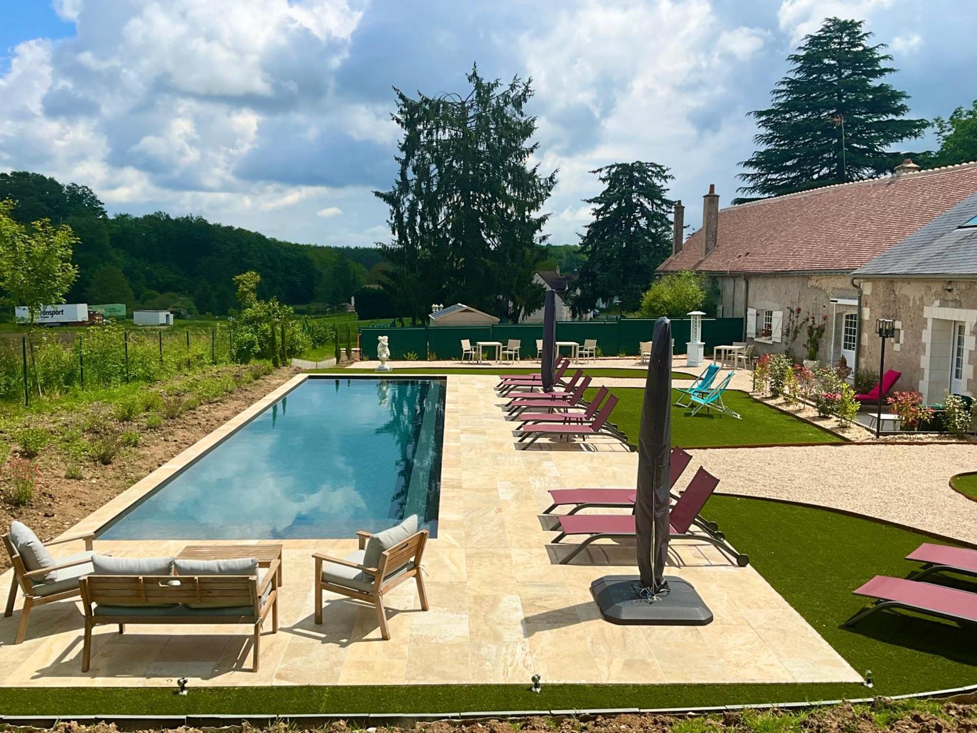 Sans Souci Bed And Breakfast Luxe Heated Pool And Restaurant Luzillé Kültér fotó